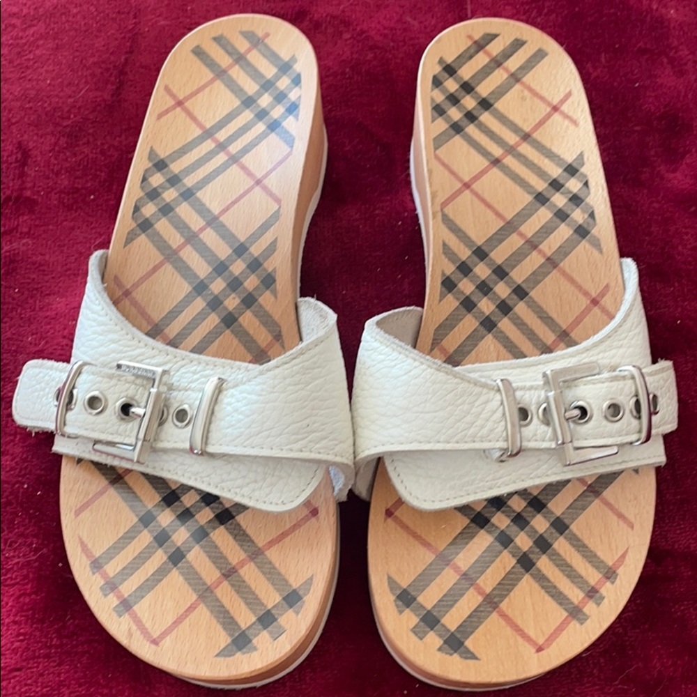 Burberry White Leather Slides Sandals